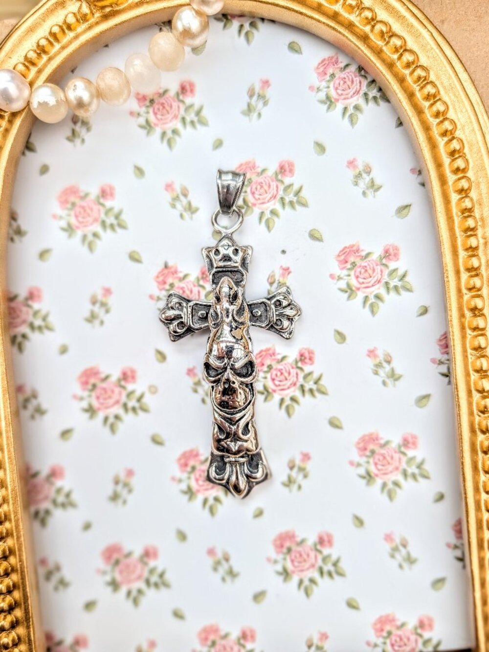 Vintage 1990's stamped S Steel Cross with Skull Pendant 3"